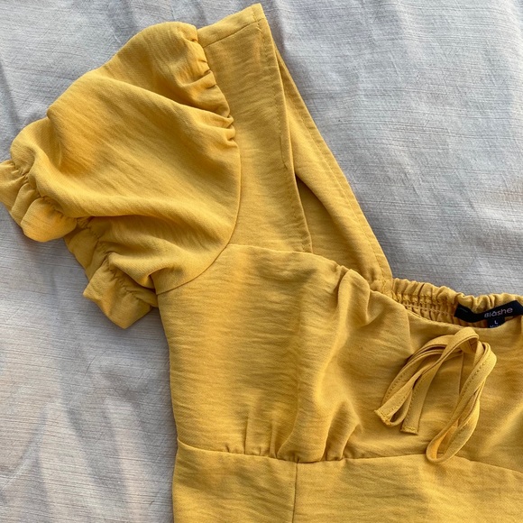 Off the shoulder crop top - Picture 2 of 4